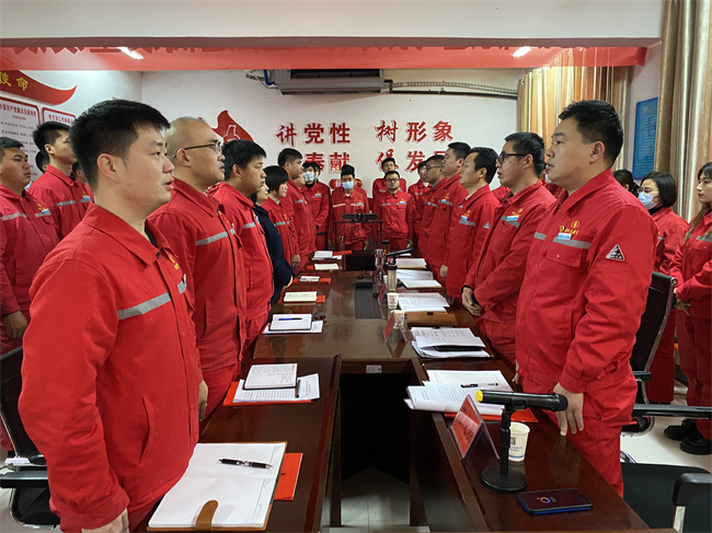 1704185848965581.jpg 齐唱国歌2.jpg