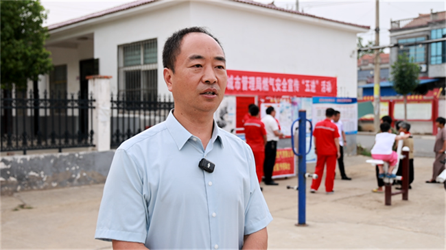 【项城市城管局党组成员 副局长 张洪振】.png